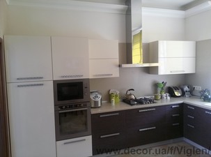 кухня с фасадами из пластика &mdash; Виглен
