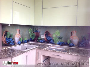 Стекло на кухню, вместо плитки - Скинали &mdash; Bezramov