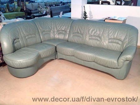 Кожаный угловой диван в Донецке