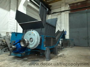 Шредер для дерева промисловий Экополимер Shark ES 15.3 &mdash; Екополімер