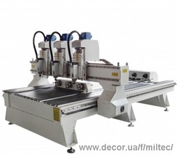 CNC-1318-3S-3R Трехшпиндельный с тремя осями для резьбы по дереву &mdash; Милтек