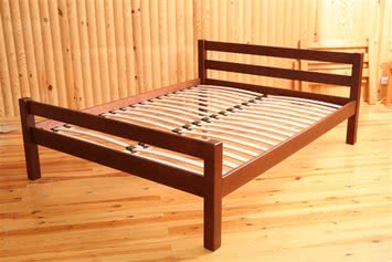 Ліжка з натуральної деревини масив вільха висока якість.