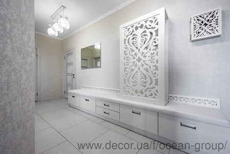 Прихожая с фрезерованными фасадами.