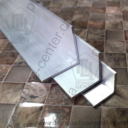 Алюминиевые уголки монтажные, декоративные