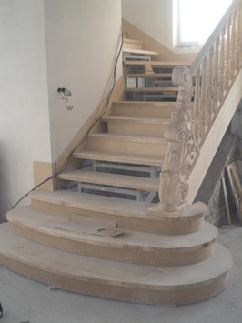 Лестница металлокаркас