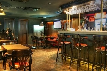 Барные стулья от компании"12 стульев". Огромный выбор!