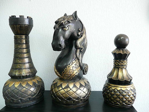Гигантские шахматы уже в продаже.