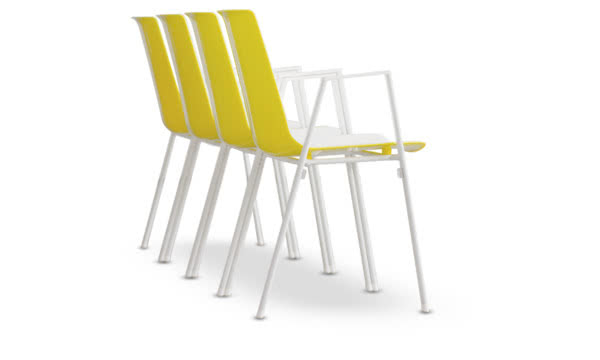 Розроблено стілець для аудиторій без додаткових елементів кріплення