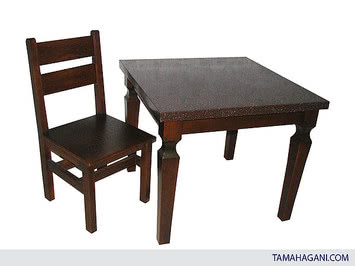 • Меблі для бару з дерева, столи стільці