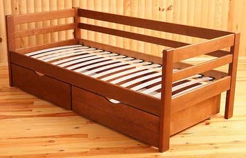 Ліжка з натуральної деревини масив вільхв та ясень