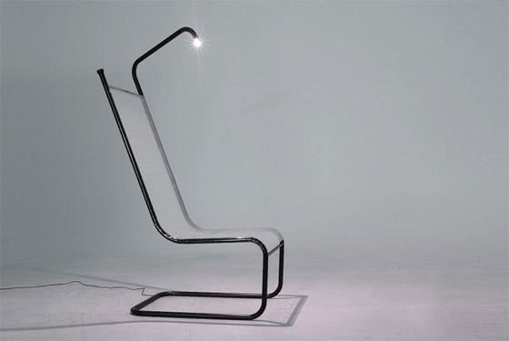 Южнокорейский дизайнер разработал стул со скрытым светильником