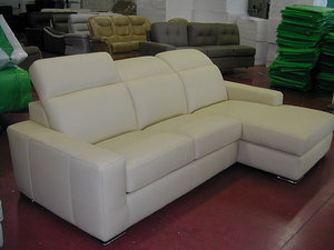 УГОЛОК В КОЖЕ раскладной итальянский &mdash; LA  ITALIA