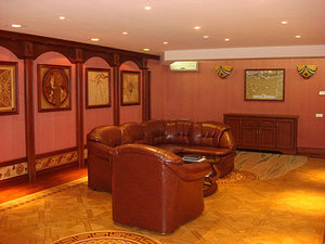 Салон-магазин "Паркетный мир" &mdash; Паркетний світ