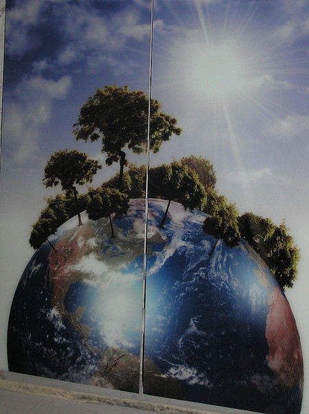 Фотомолекулярная полноцветная печать на зеркале с эффектом объёма и мазка.