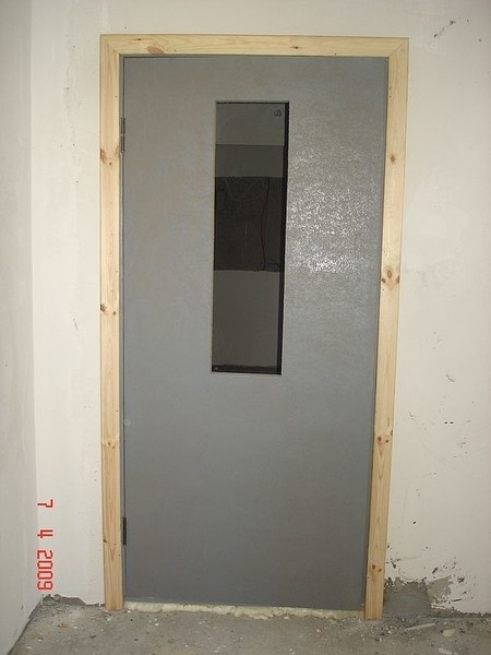 Дешевые двери ДВП для массового строительства