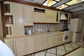 Кухни деревянные из массива ольхи, ясеня, дуба собственного производства &mdash; Фанд