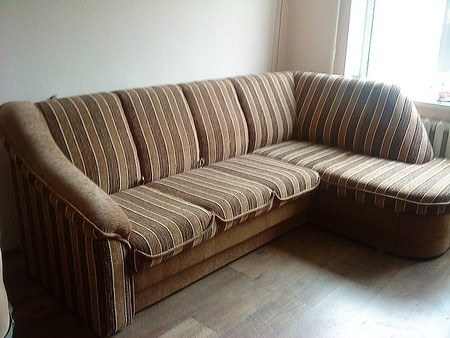 Угловой диван.