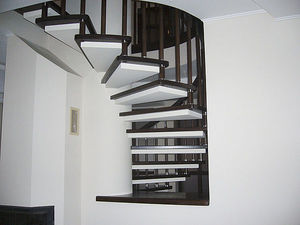 Дубовые лестницы &mdash; Голд Натс