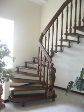 Дубовые лестницы &mdash; Голд Натс