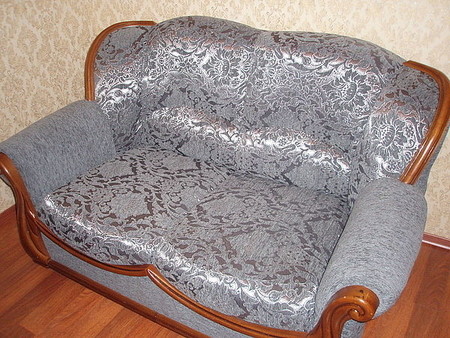 Перетяжка мягкой мебели