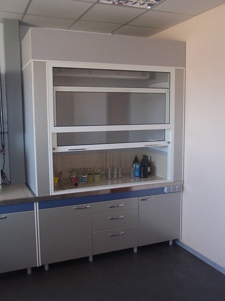 Шкафы вытяжные