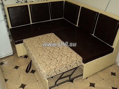 Уголок кухонный, раскладной.