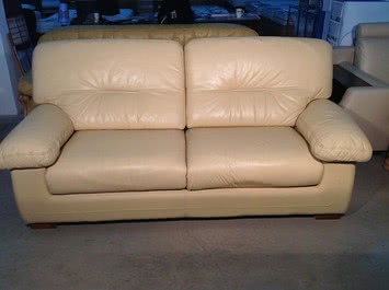 Раскладной кожаный диван б/у из Германии